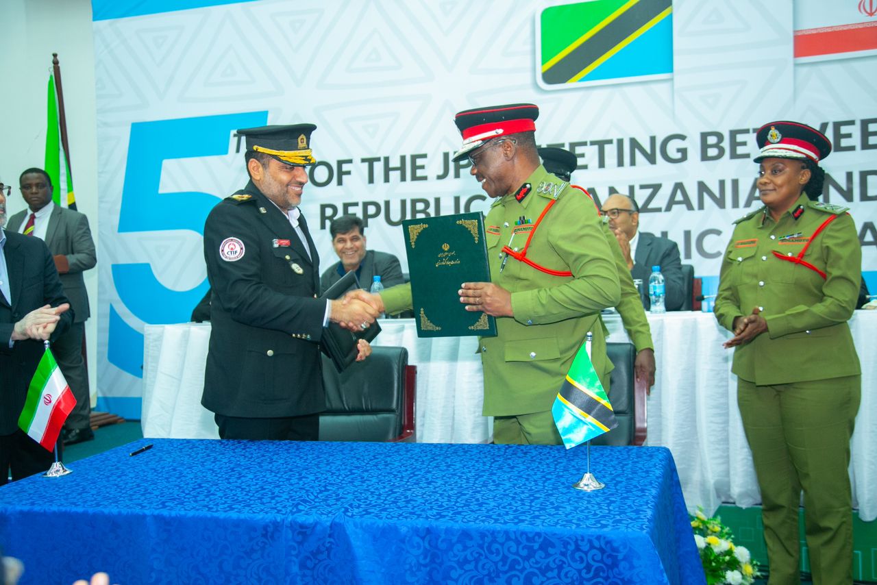 Kamishna Jenerali wa Jeshi la Zimamoto na Uokoaji akiwa Mkuu wa Kikosi cha Zimamoto na Uokoaji Iran baada ya kusaini MoU